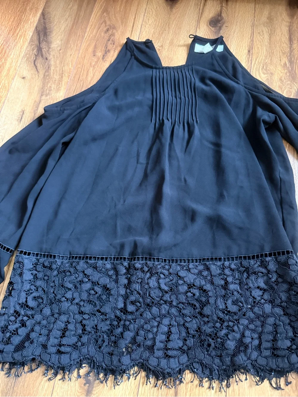 Michael Kors Cut Shoulders Black Top Size Medium  Great condition